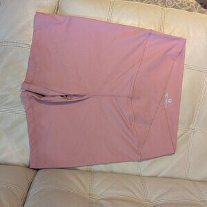 90 Degree By Reflex interlock crossover 7" shorts